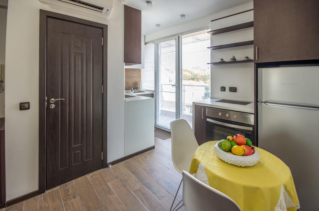 City Apartments La Casa Варна Экстерьер фото