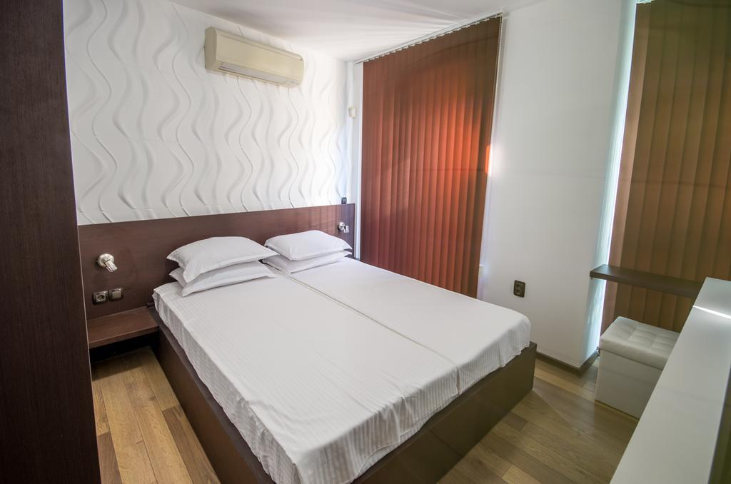 City Apartments La Casa Варна Экстерьер фото