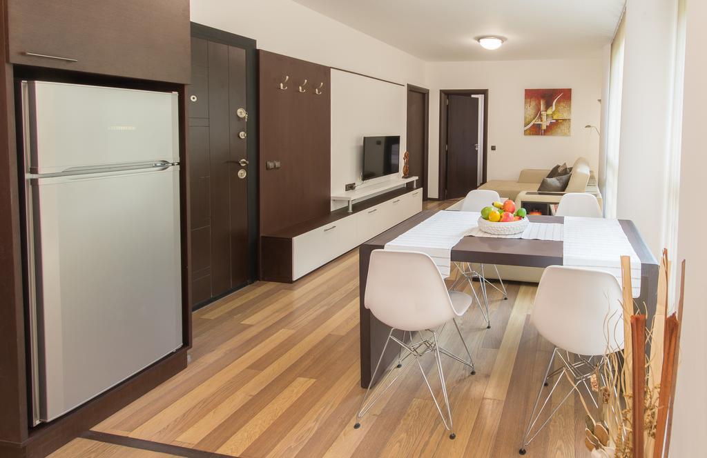City Apartments La Casa Варна Экстерьер фото